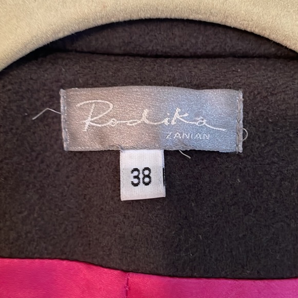 Rodika Zanian oversized colar wool and cashmere blend coat. - Picture 7 of 14